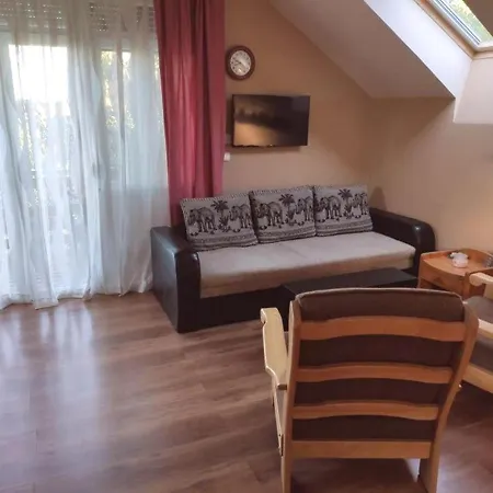 Appartement Panorama Vendeghaz *
